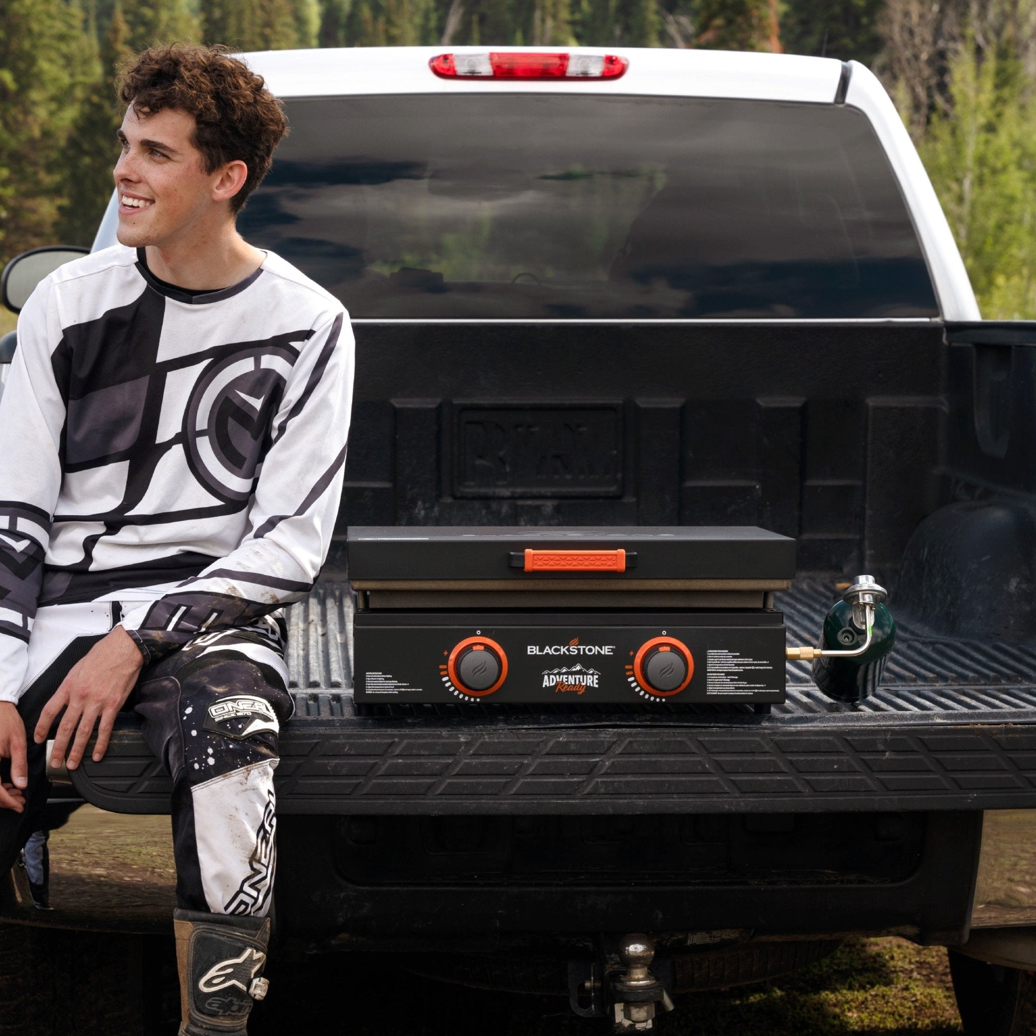 22" Griddle with Hard Cover Bundle